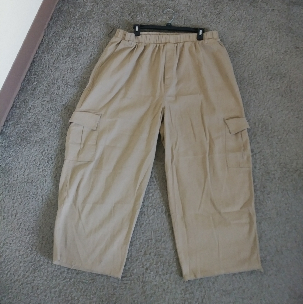 Plus size cargo pants